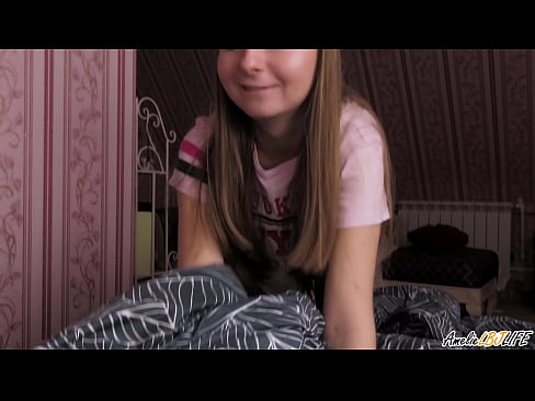 ❤️ Blondinka globoko sesa svojega prijatelja in dobi spermo v usta ❤ Domače porniče pri nas